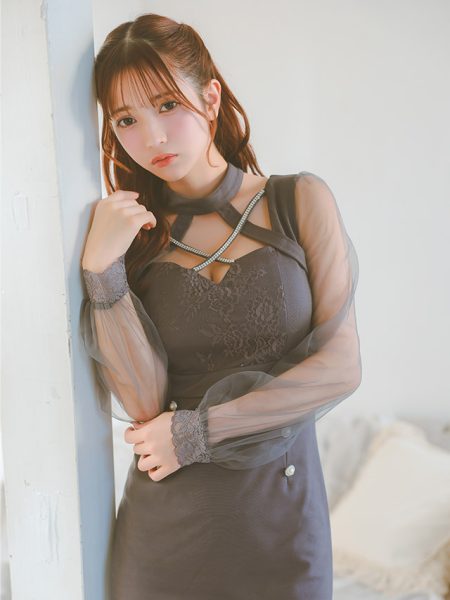 デコルテクロスビジューダブルボタンシアー長袖タイトミニドレスのイメージ画像4