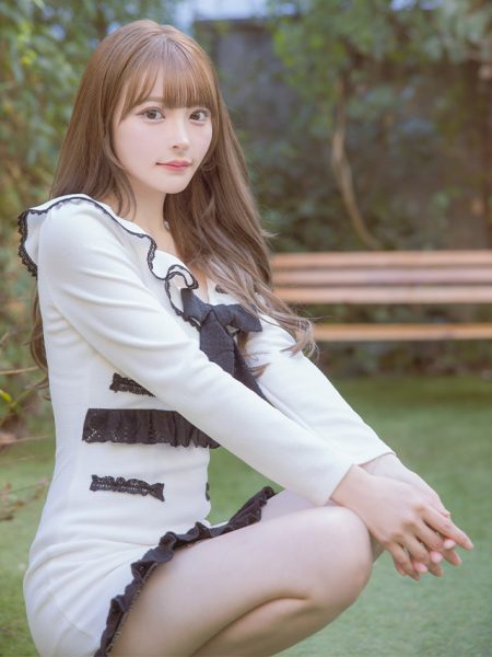 ネックリボンレースフリル長袖バイカラータイトミニドレスのイメージ画像3