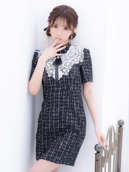 ハイネックリボンフラワーレース袖ありツイードチェック柄タイトミニドレスのイメージ画像4