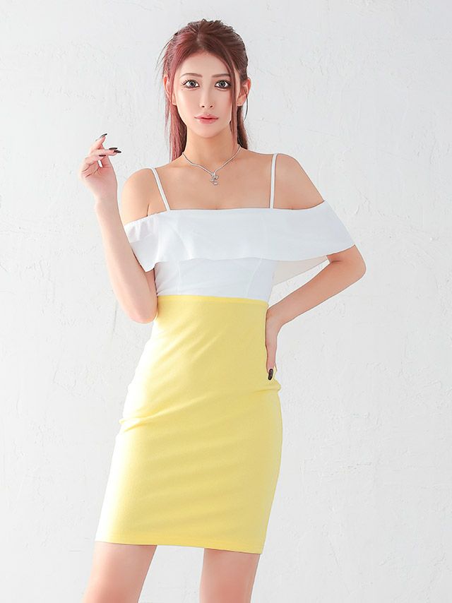 2026年注目カラーのシトラスイエロー。顔映り120%で店内の端でも映える新人ドレス