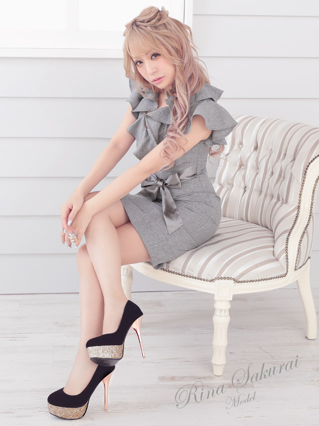 ソールラメ×ベロア厚底パンプス